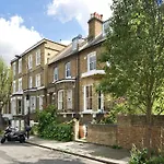 Delightful Flat In Brackenbury Near Hammersmith